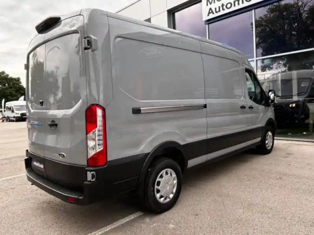 Ford Transit 2t fg pe 350 l3h2 135 kw batterie 75/68 kwh trend business — photo 4