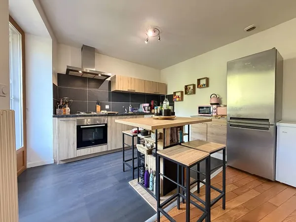 Maison Conliège 3 pièces/ 2 chambres / 83 m²