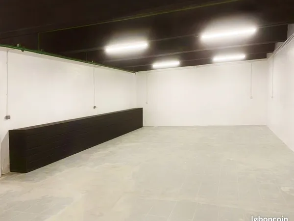 Entrepôt à Bagnolet de 90m² - Stockage