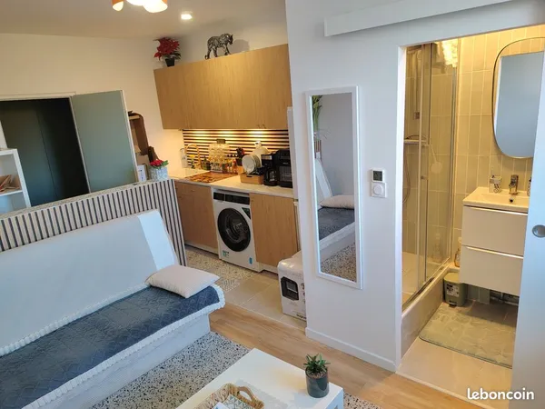 Studio refait à neuf ROYAT