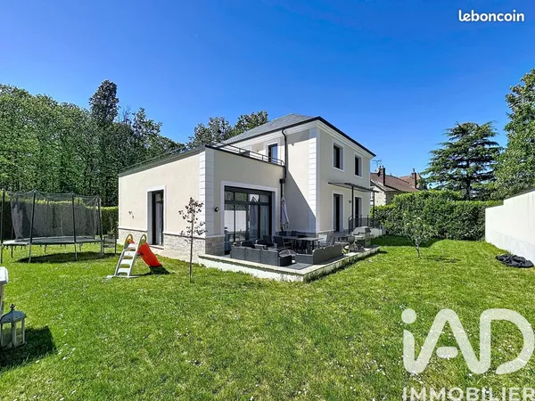 Maison 8 pièces 199 m²