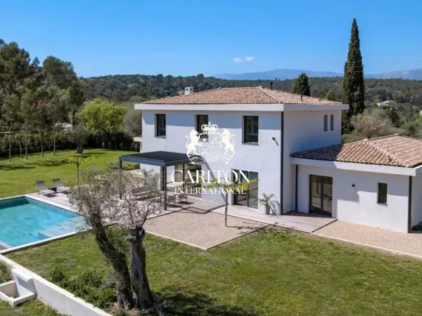 Roquefort-les Pins: Villa neuve contemporaine au calme absolu