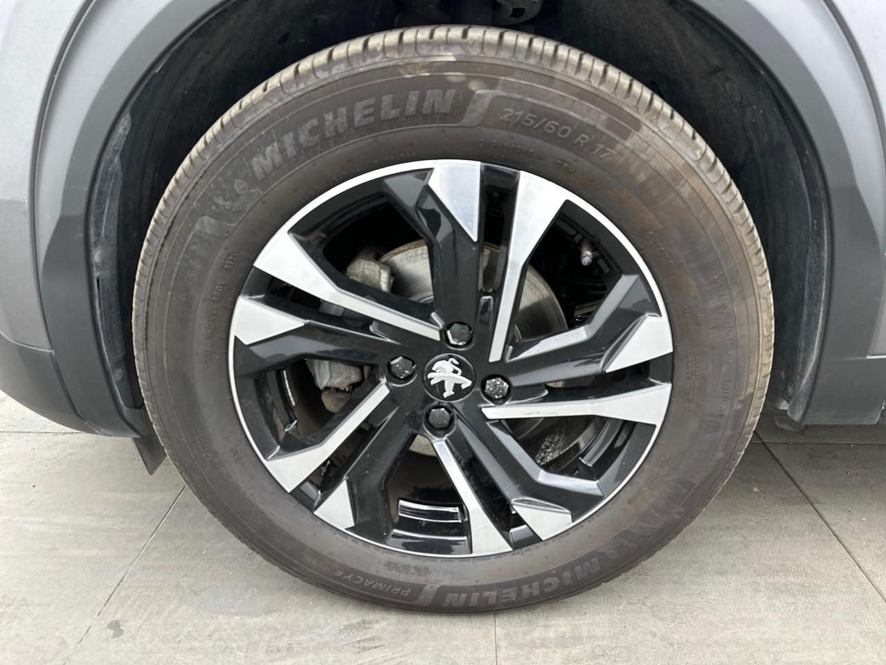 Peugeot 2008 puretech 100 s&s bvm6 allure pack — photo 14