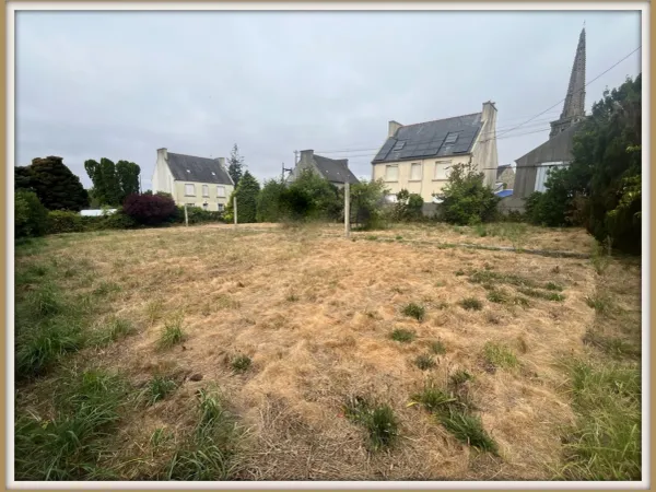 Terrain 744 m²