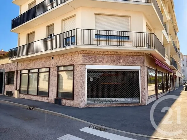 Local 313 m²