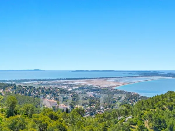 Exclusivité - Carqueiranne - La Californie - Villa 300 m2 - Fort potentiel
