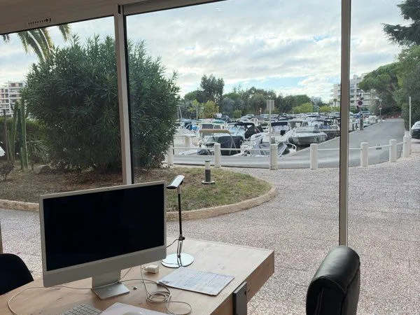Bureau / local professionnel de 55 m²
