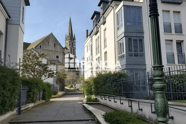 Stationnement Location Étampes   70€