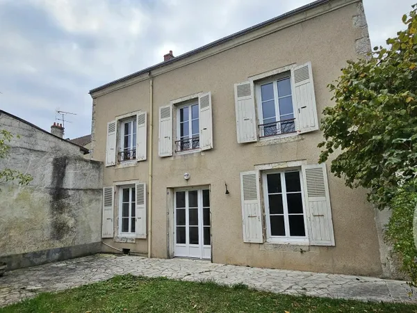 Maison 7 pièces 202 m²