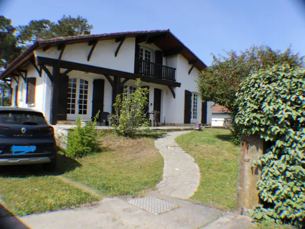 MIMIZAN (40)-Maison basco-landaise de charme - 138 m2 -avec grand sous-sol - Quartier recherché, pro