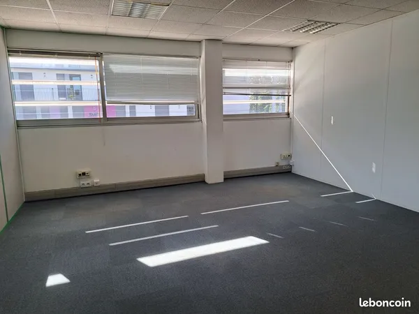 Locaux de Bureaux
