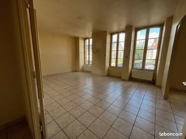 Appartement 2 chambres brienon centre