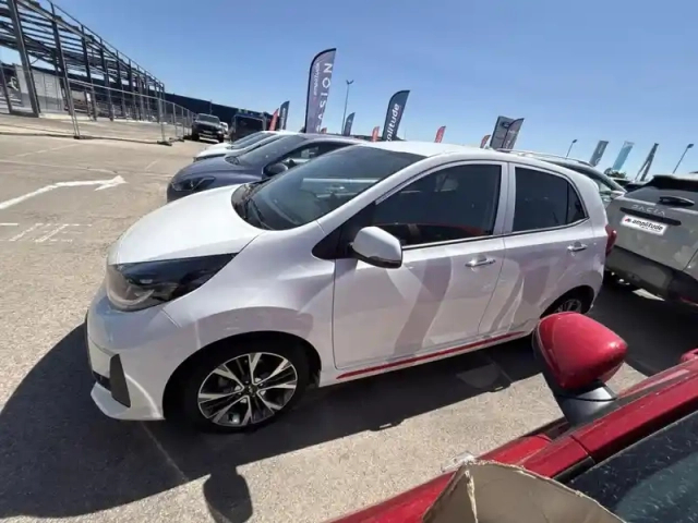 Kia Picanto 1.2 dpi 84ch gt line premium — photo 8
