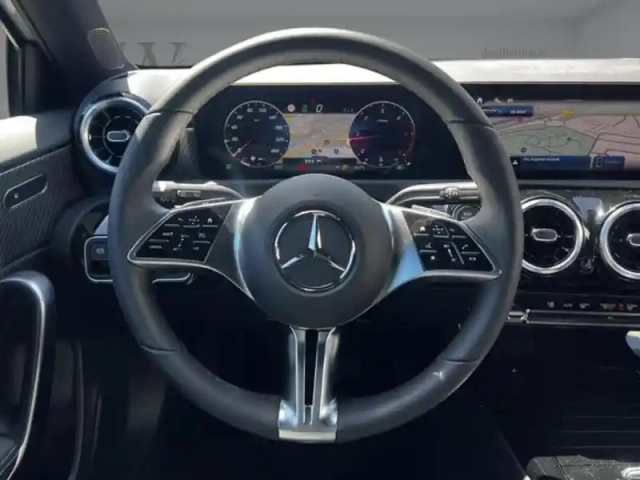 Mercedes Classe A 180 d progressive line — photo 13