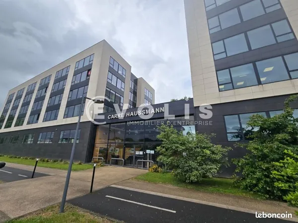Bureaux 53 m²