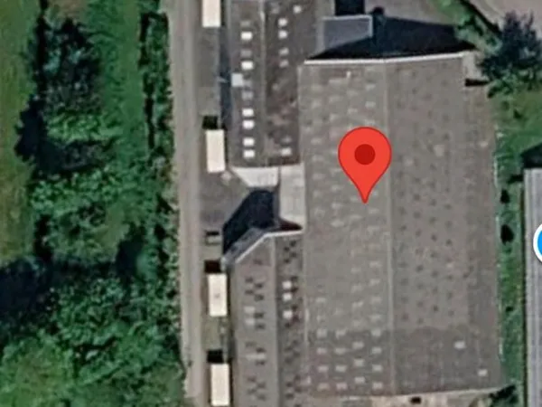 Hangar 2500 m2 sur 5000m2