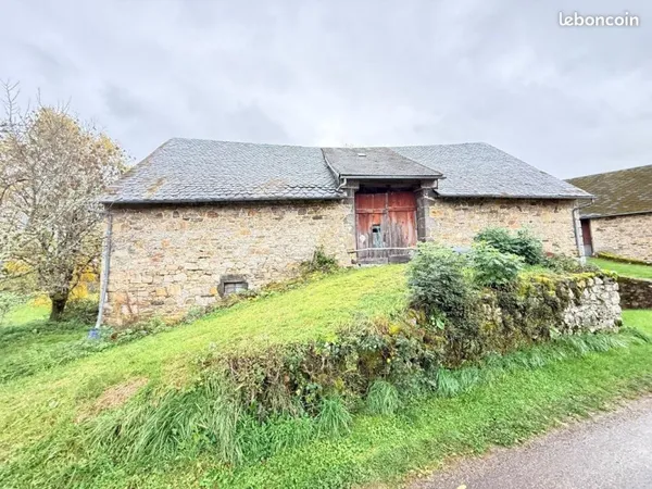 Grange 2 pièces 135 m²