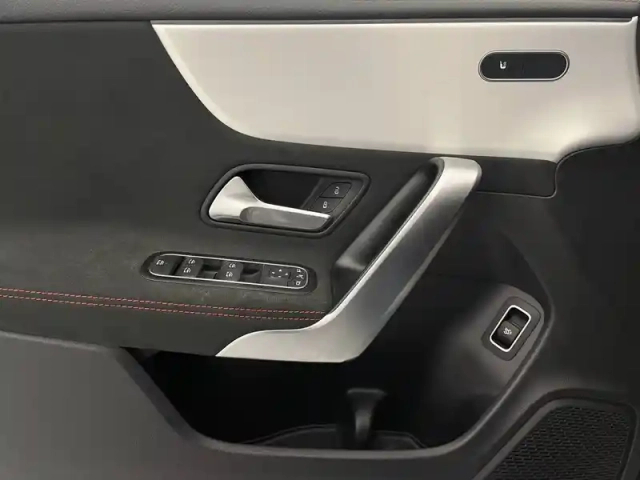 Mercedes Cla coupé 200 d 8g-dct — photo 56