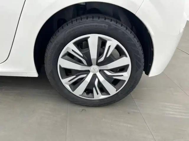 Peugeot 208 puretech 75 s&amp;s bvm5 — photo 13