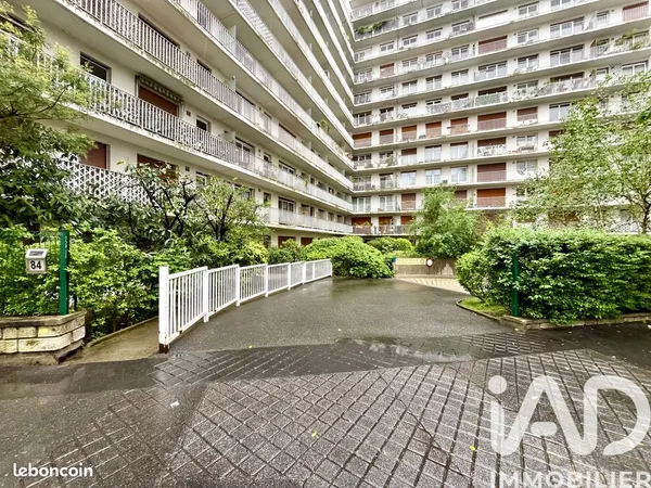 Parking/box 10 m² Paris