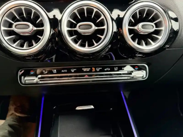 Mercedes Classe B 200 d progressive line edition — photo 22