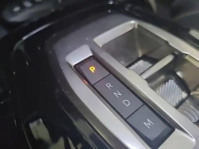 Peugeot 208 hybrid 110 e-dcs6 — photo 110