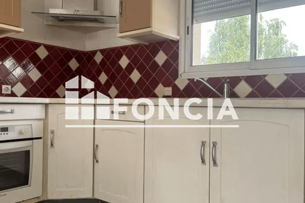 Maison Location Sablé-sur-Sarthe 4p 90m² 821€