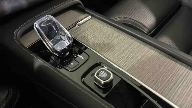 Volvo Xc90 recharge t8 awd 310+145 ch geartronic 8 7pl — photo 24