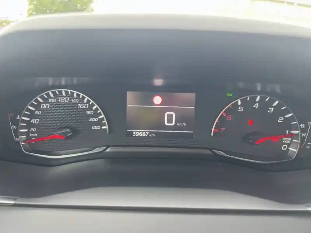 Peugeot 208 puretech 100 s&amp;s bvm6 — photo 12