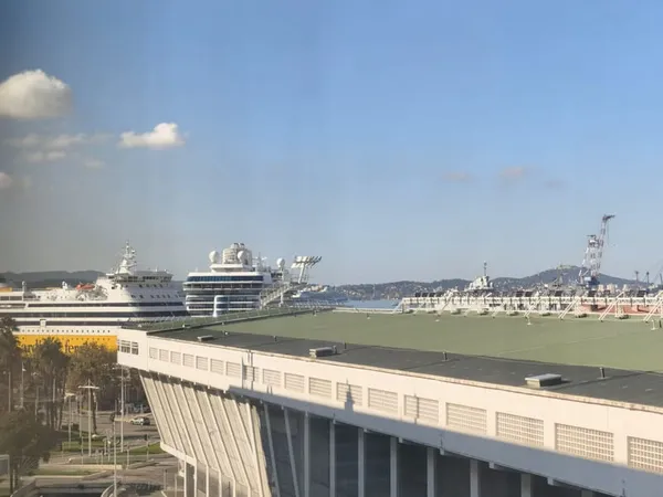 TOULON CENTRE T7 DE 137 M2 AVEC BALCON ET CELLIER
