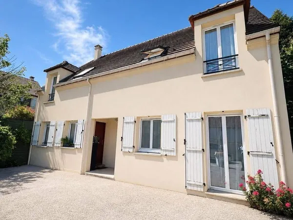 Maison 8 pièces 150 m²