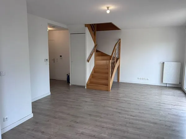 Appartement 4 pièces à louer à Nanteuil-lès-Meaux - Confort et proximité assurés !