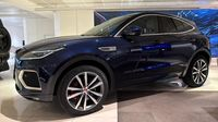 Jaguar E-Pace P300e PHEV R-Dynamic SE BVA AWD — photo 8