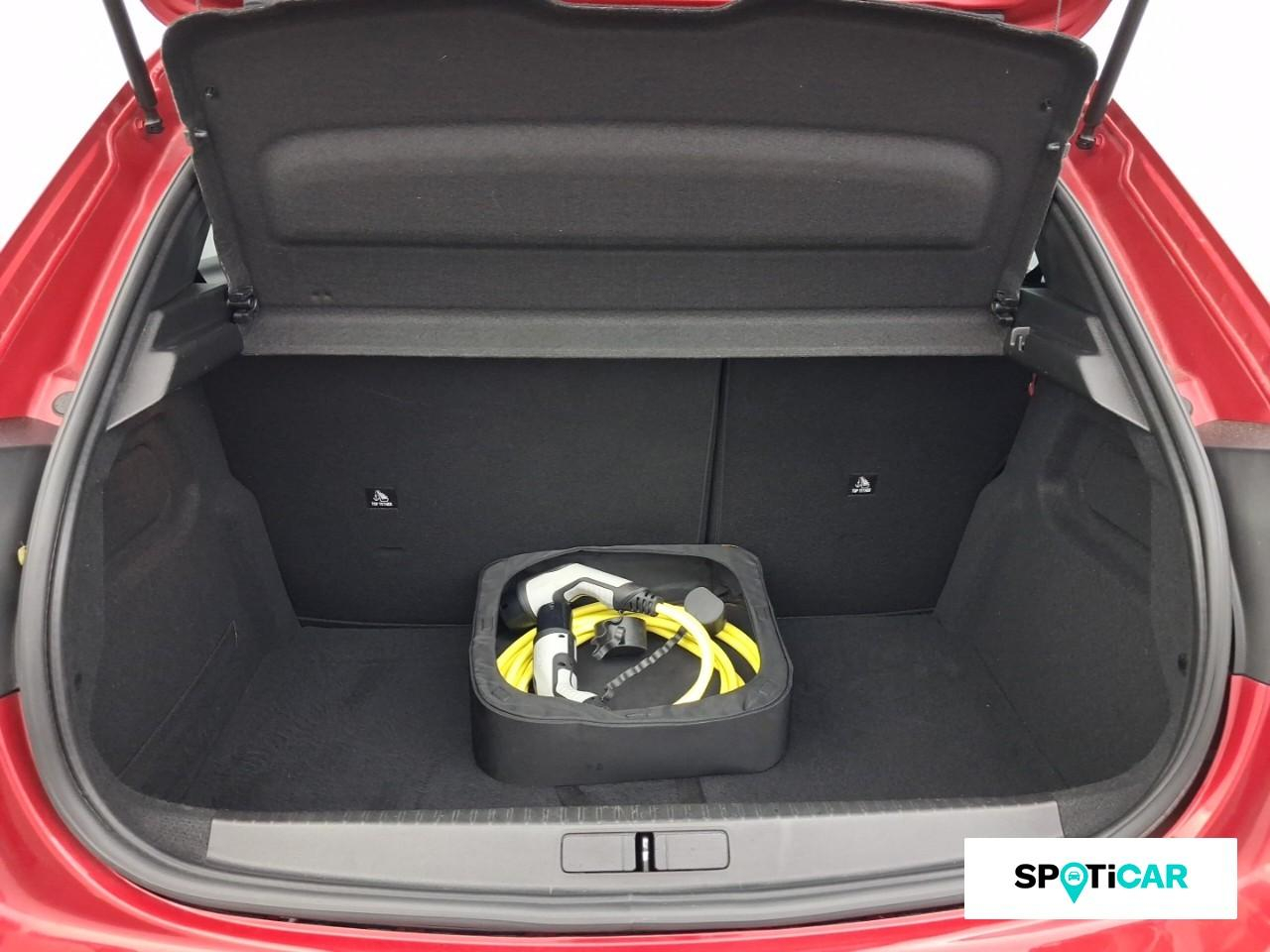 Peugeot 208 1.2 puretech 100ch s&s allure — photo 6