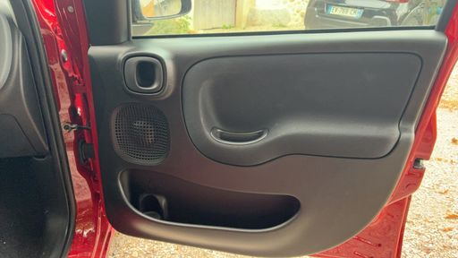 Fiat Panda 1.0 65 Hybride - Icone – 2026 – 366 km – Hybride essence – Boîte Manuelle — photo 24