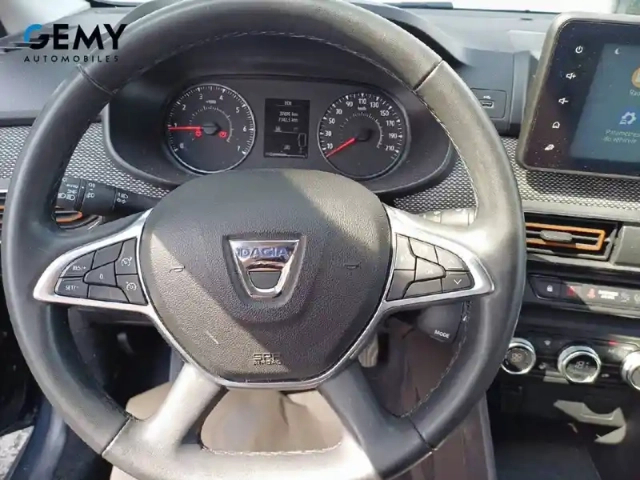 Dacia Sandero eco-g 100 — photo 18