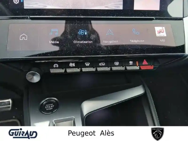 Peugeot 308 phev 180 e-eat8 — photo 16