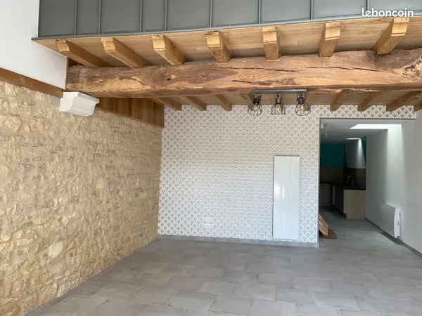 Location maison 108 M² à Brizambourg