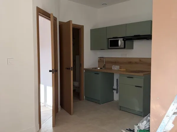 T2 de 23 m² en rez-de-jardin à Lyon - Idéal premier achat ou investissement locatif