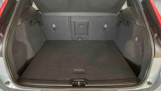 Volvo Xc40 t5 recharge 180+82 ch dct7 — photo 10