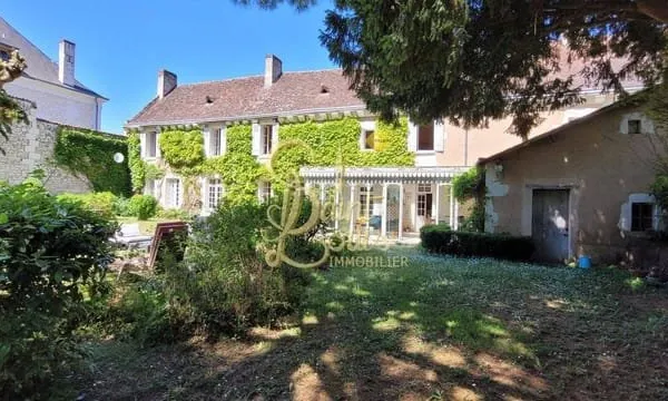 Maison 7 pièces 300 m²