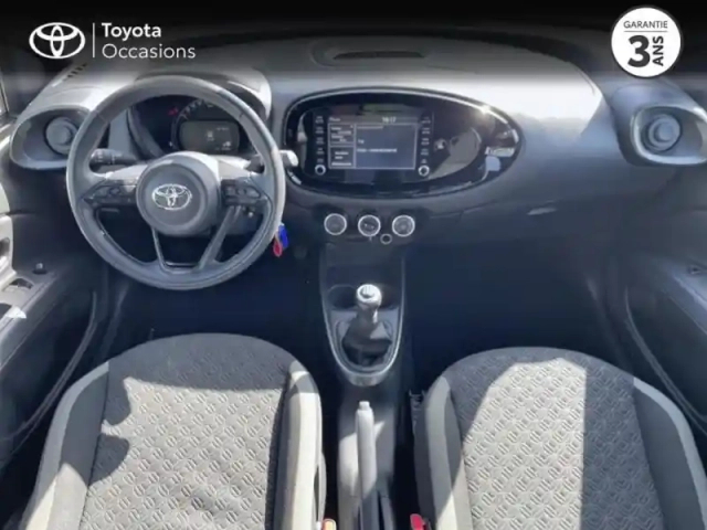 Toyota Aygo x 1.0 vvt-i 72ch design — photo 8