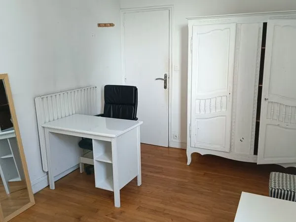 Chambre en colocation meublé