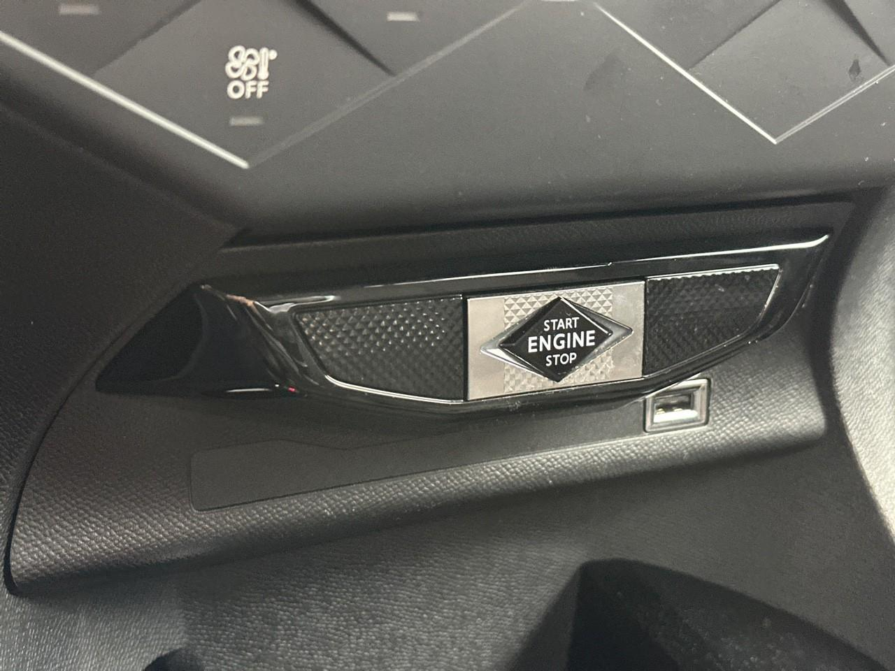 Ds Ds 3 crossback puretech 100 bvm6 performance line — photo 30