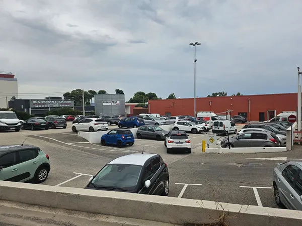 Fonds de commerce 2 pièces 56 m²