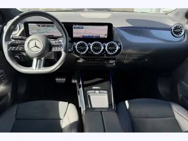 Mercedes Gla 200 amg line — photo 43