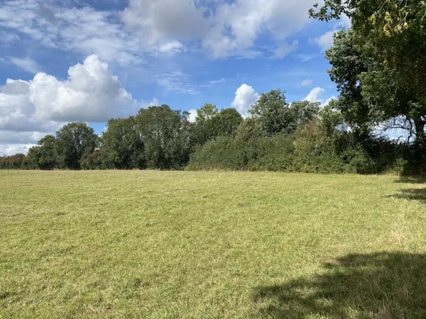 Terrain en lotissement 833 m²
