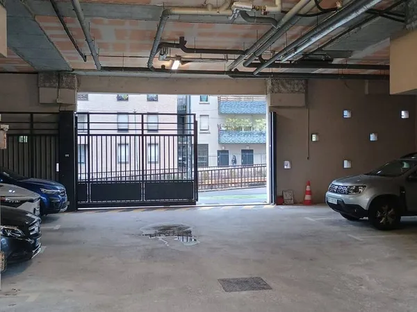 Parking 12 m²