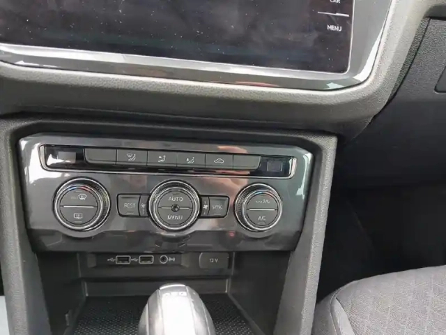 Volkswagen Tiguan 2.0 tdi 150 confortline — photo 20