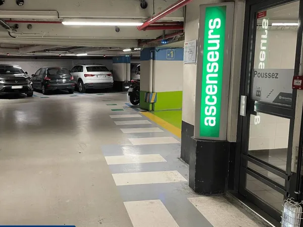 Parking 12 m²
